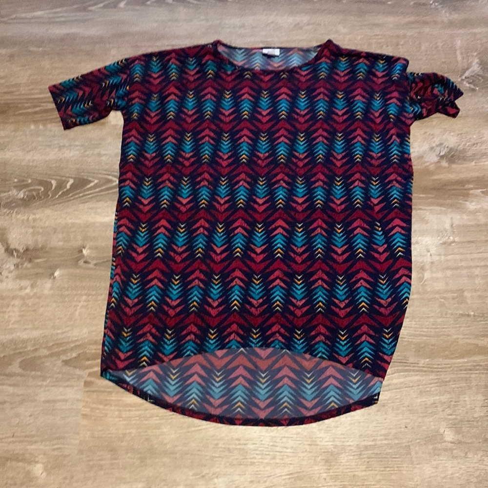Lularoe women’s small arrow shirt